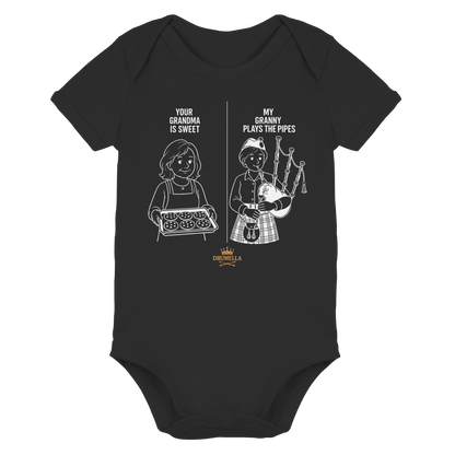 My Granny plays the Pipes - Dudelsack - Baby Bodysuit - Drumella