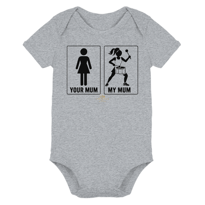 Drumella „Your Mum – My Mum“ Babybody - Organic Baby Bodysuit