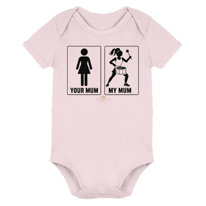 Drumella „Your Mum – My Mum“ Babybody - Organic Baby Bodysuit