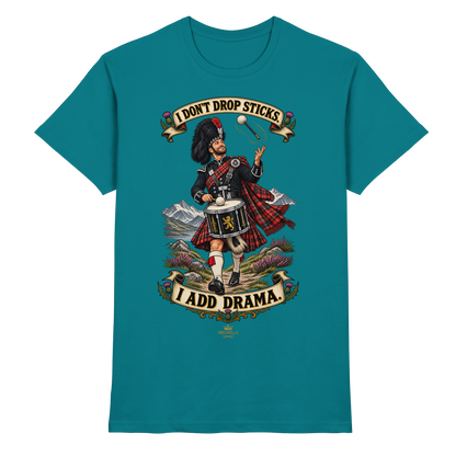 Drumella Tenor-Drummer T‑Shirt „I Don’t Drop Sticks. I Add Drama.“ - Premium Shirt